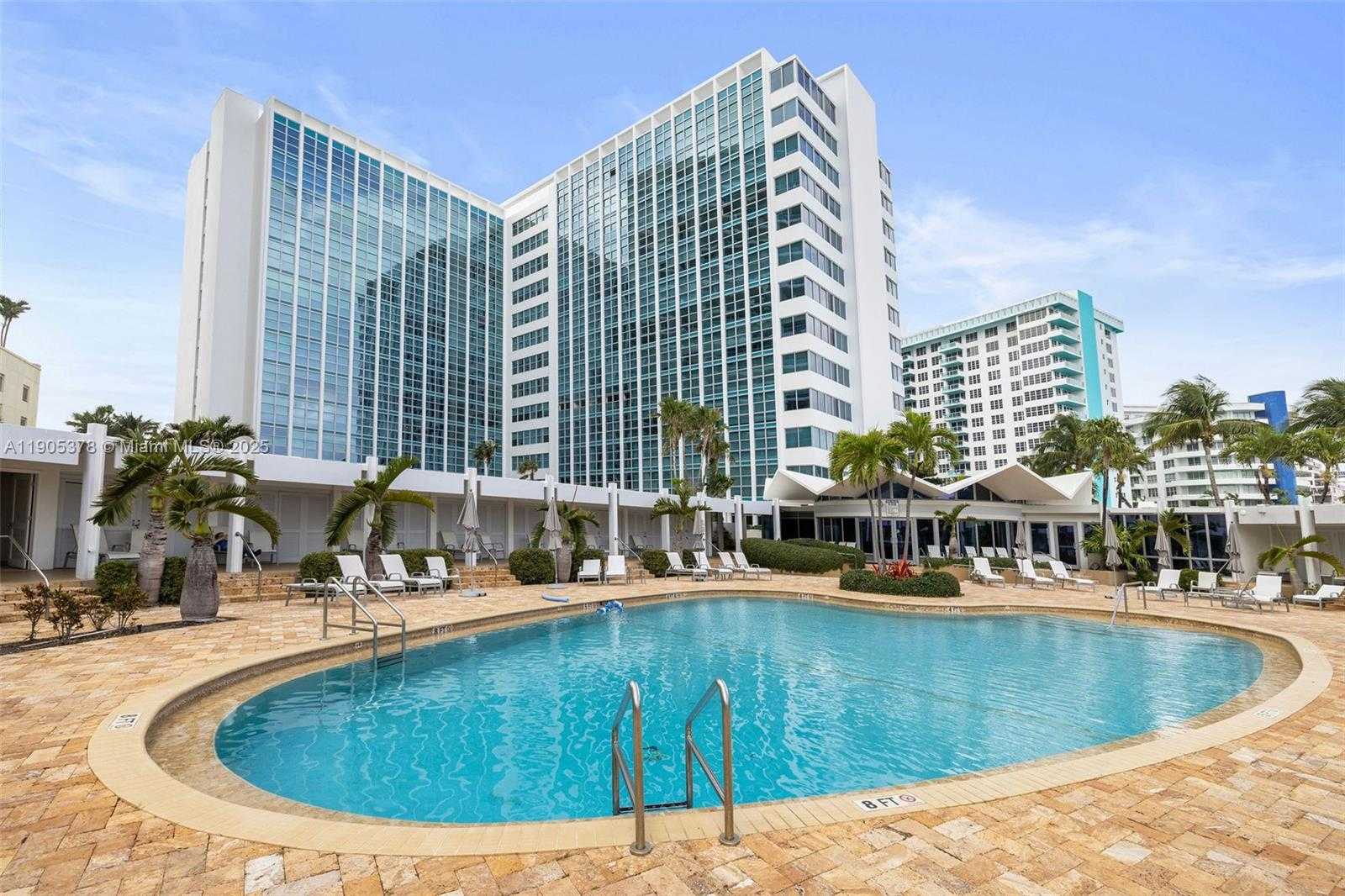 Small Image of 5055 COLLINS AVE #2J, Miami Beach Number 20