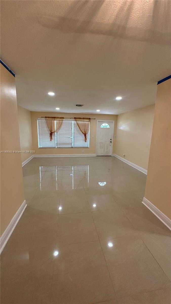 Small Image of 4131 KIRKLAND LN #1, Lake Worth Number 3