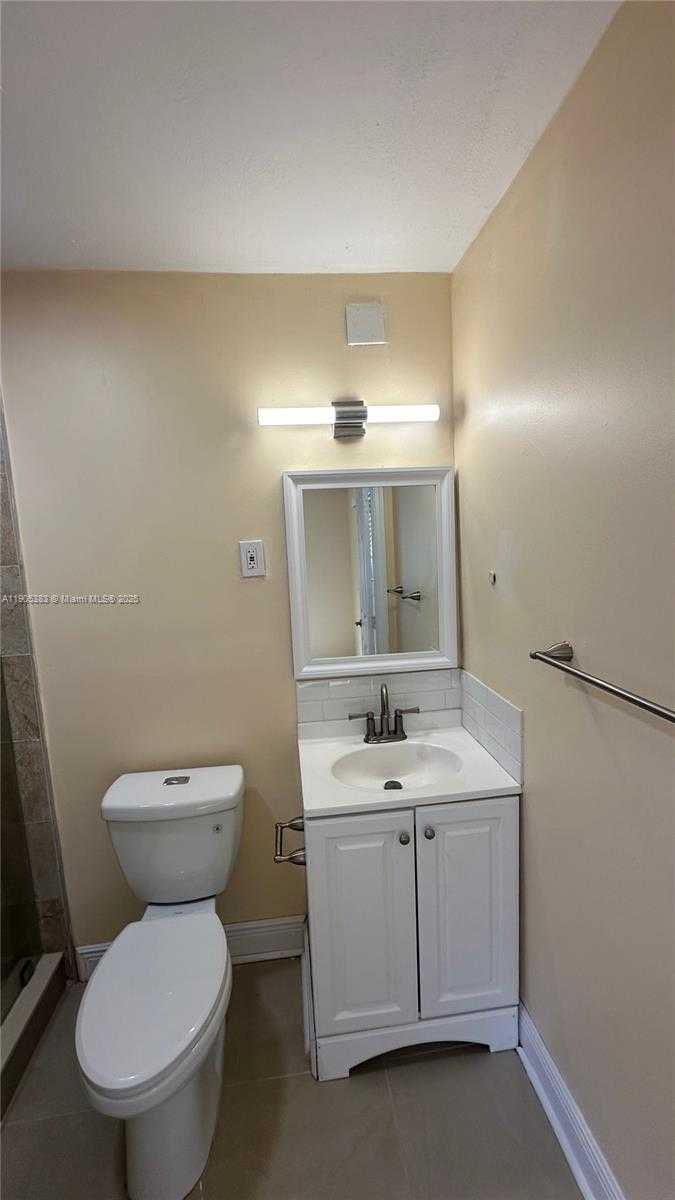 Small Image of 4131 KIRKLAND LN #1, Lake Worth Number 8