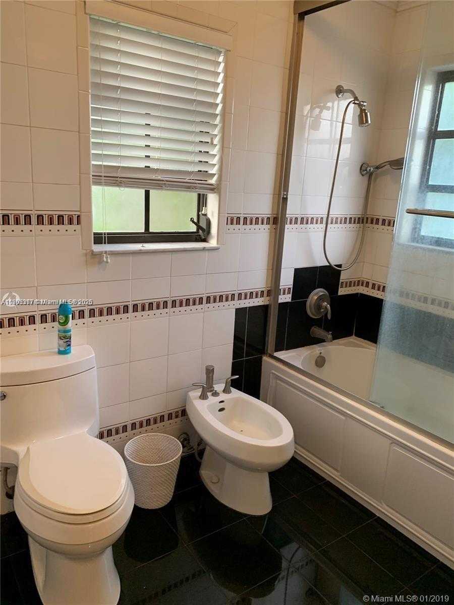 Small Image of Coral Gables Number 11