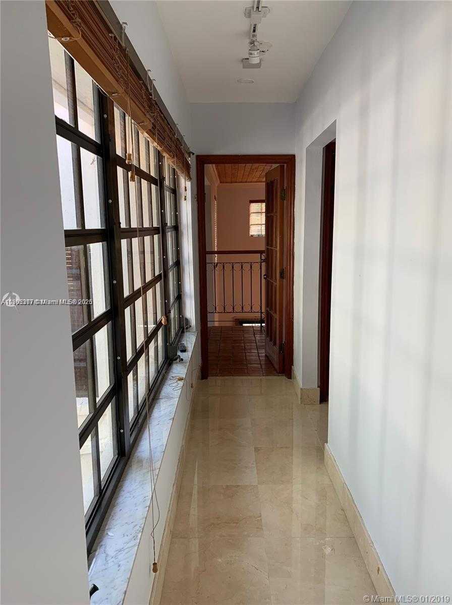 Small Image of Coral Gables Number 7