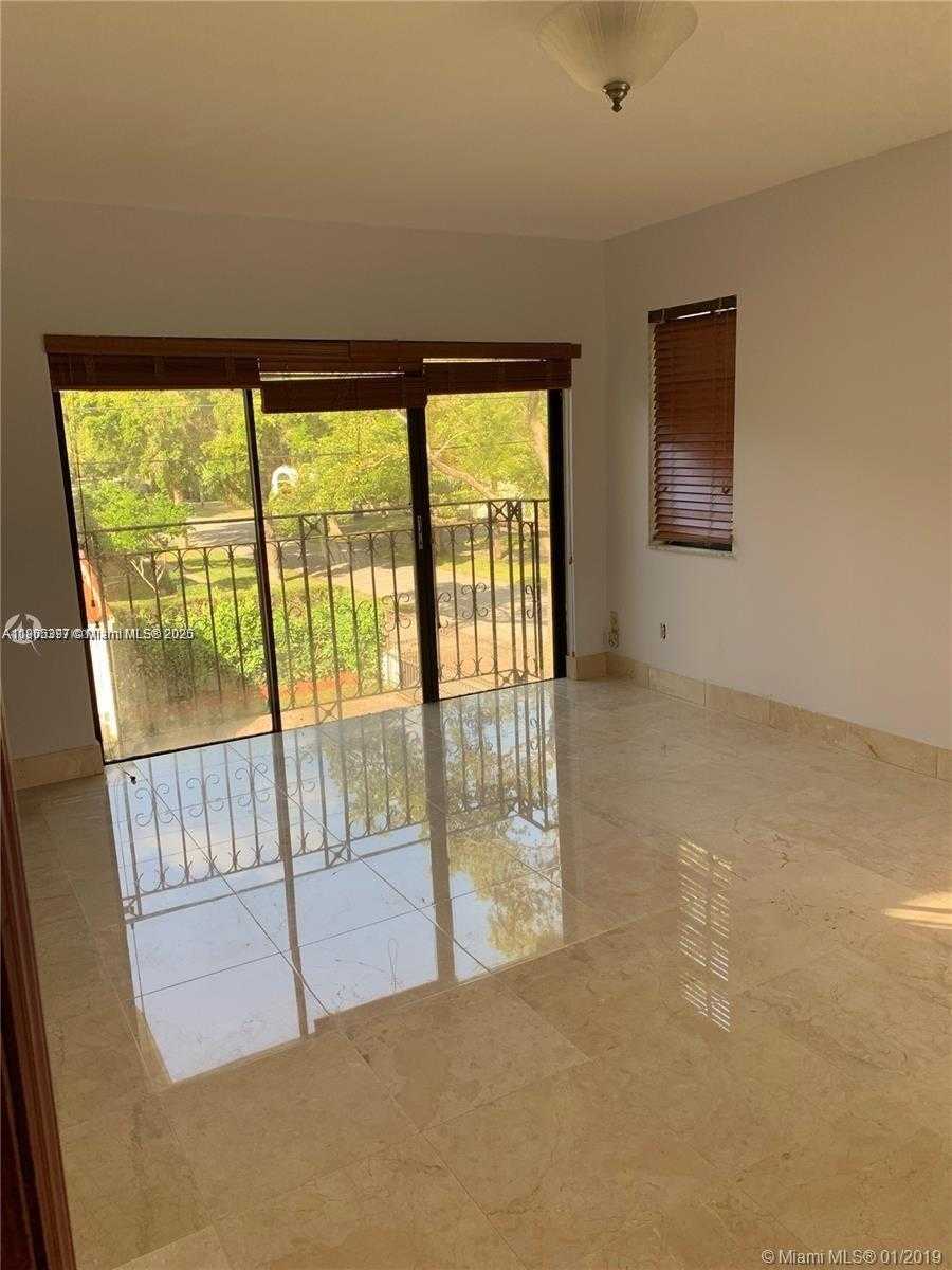 Small Image of Coral Gables Number 9