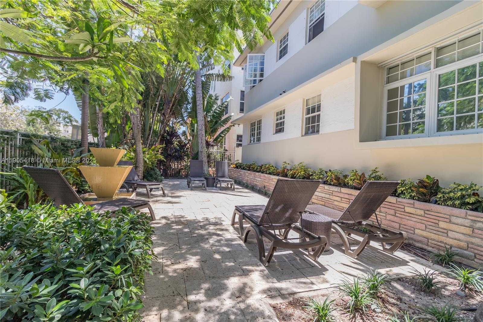 Small Image of 1340 DREXEL AVE #403, Miami Beach Number 11