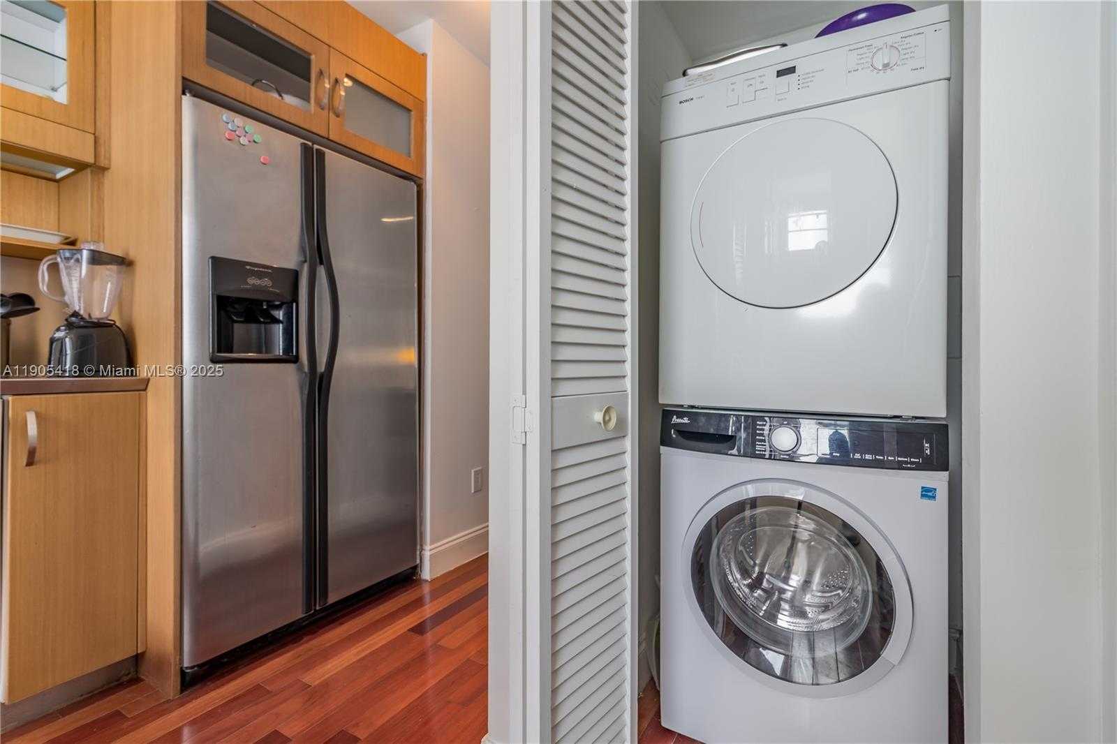 Small Image of 1340 DREXEL AVE #403, Miami Beach Number 9