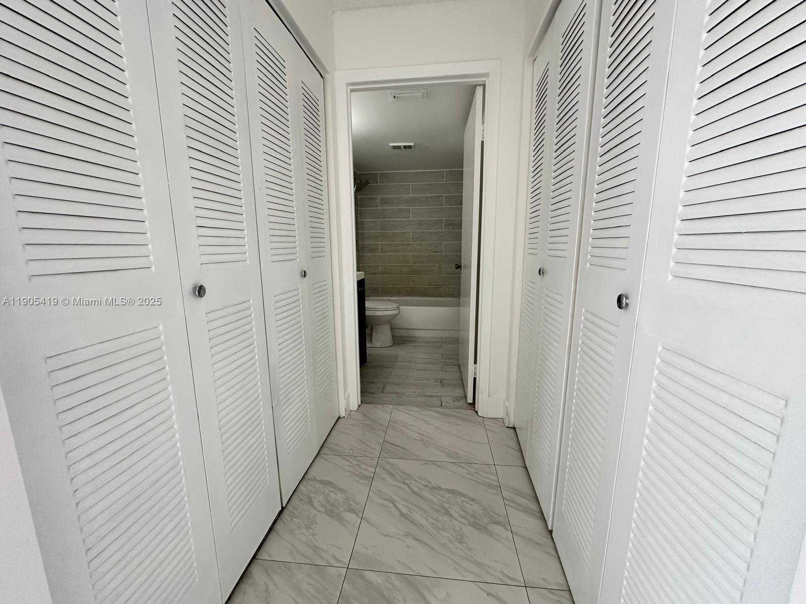 Small Image of 610 SOUTH PARK RD #27-1, Hollywood Number 10