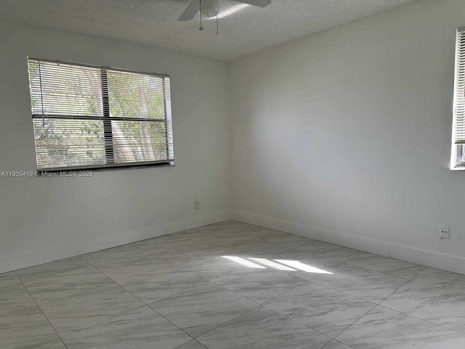 Small Image of 610 SOUTH PARK RD #27-1, Hollywood Number 8