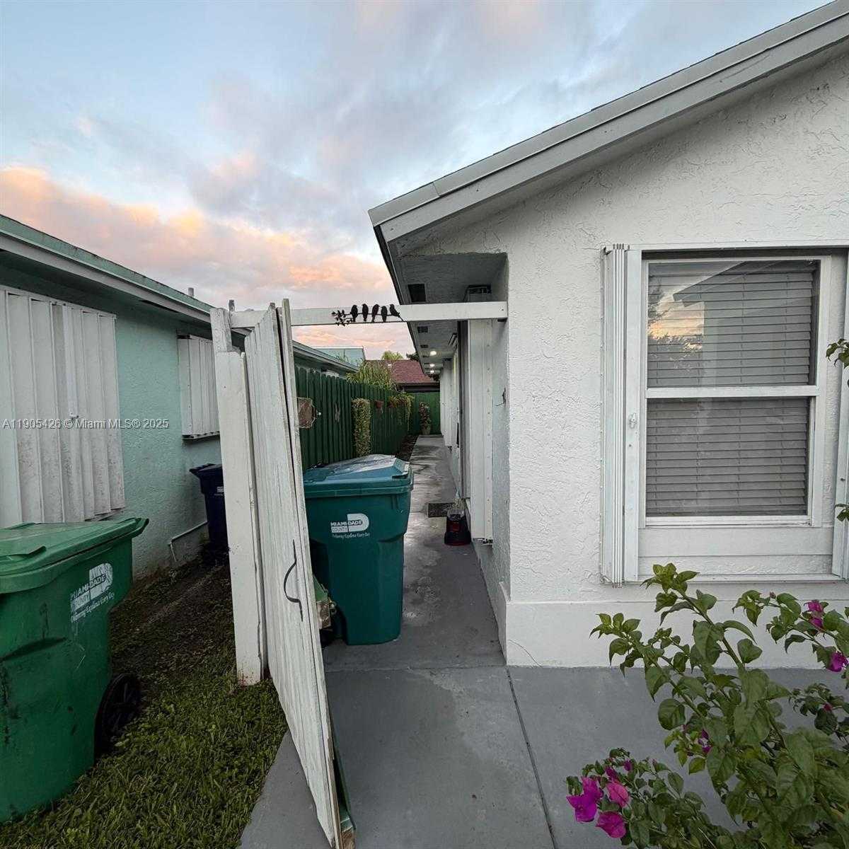 Small Image of 12268 SOUTH WEST 202ND ST #., Miami Number 19