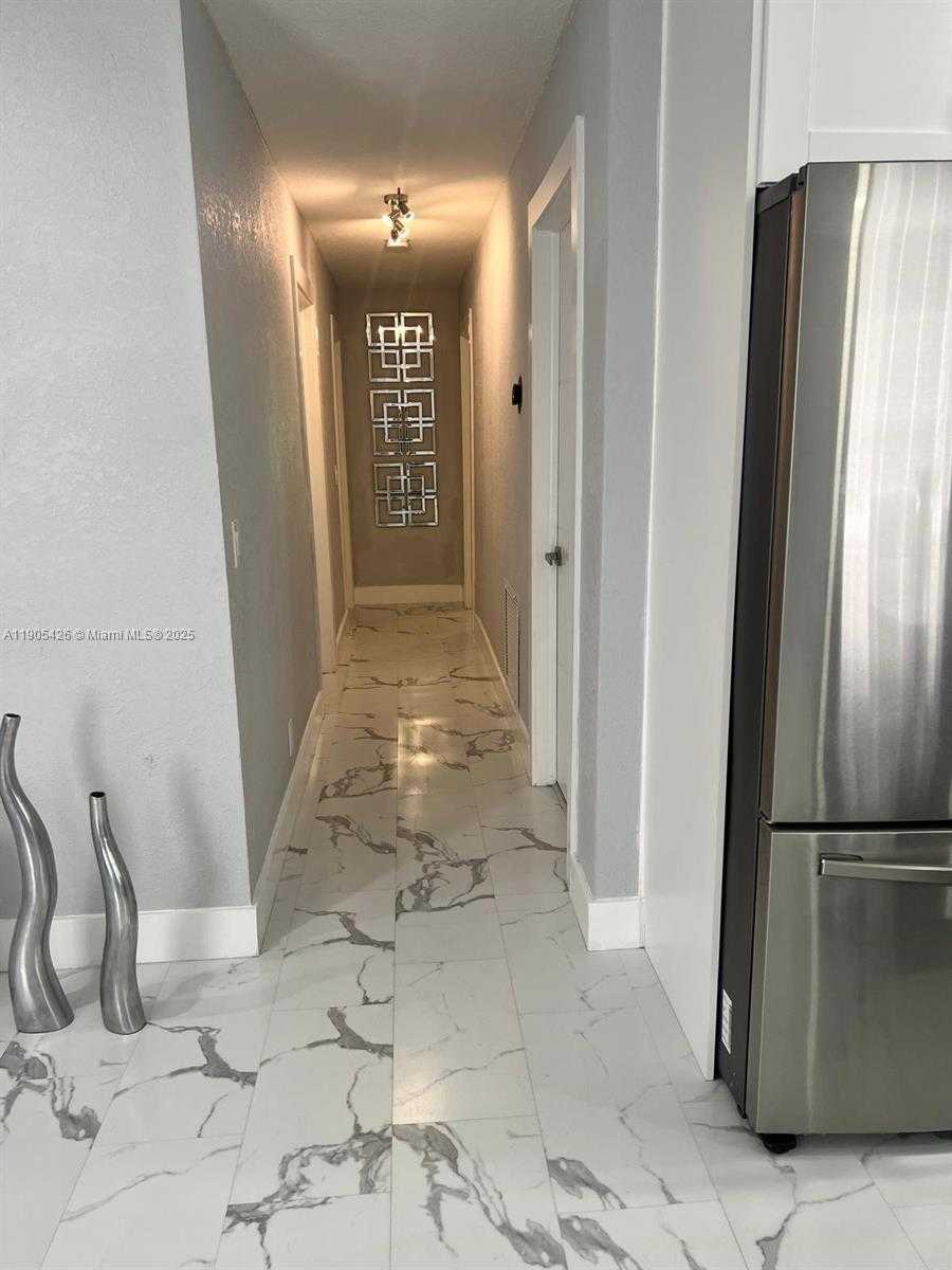 Small Image of 12268 SOUTH WEST 202ND ST #., Miami Number 3