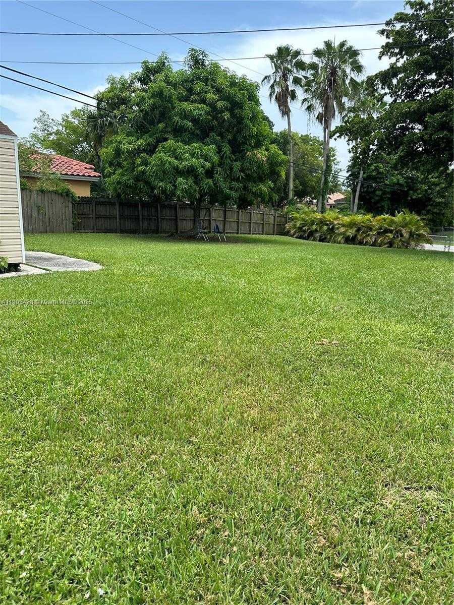 Small Image of 9450 SOUTH WEST 181ST TER, Palmetto Bay Number 19