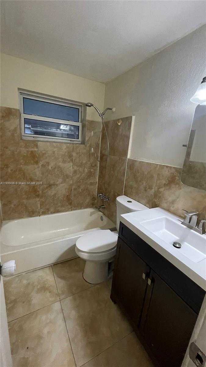 Small Image of 6390 HAYES ST #2, Hollywood Number 25