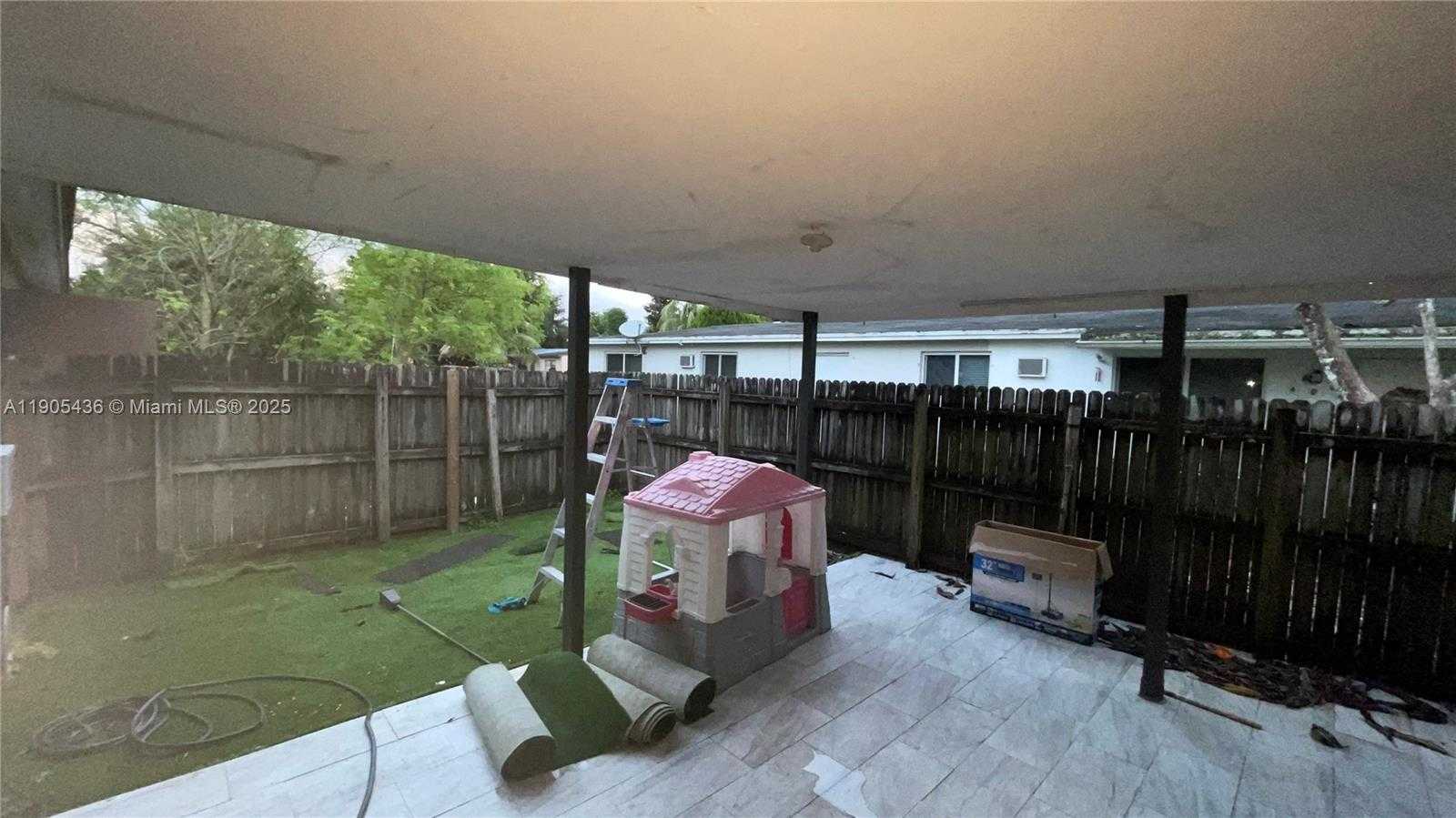 Small Image of 6390 HAYES ST #2, Hollywood Number 6