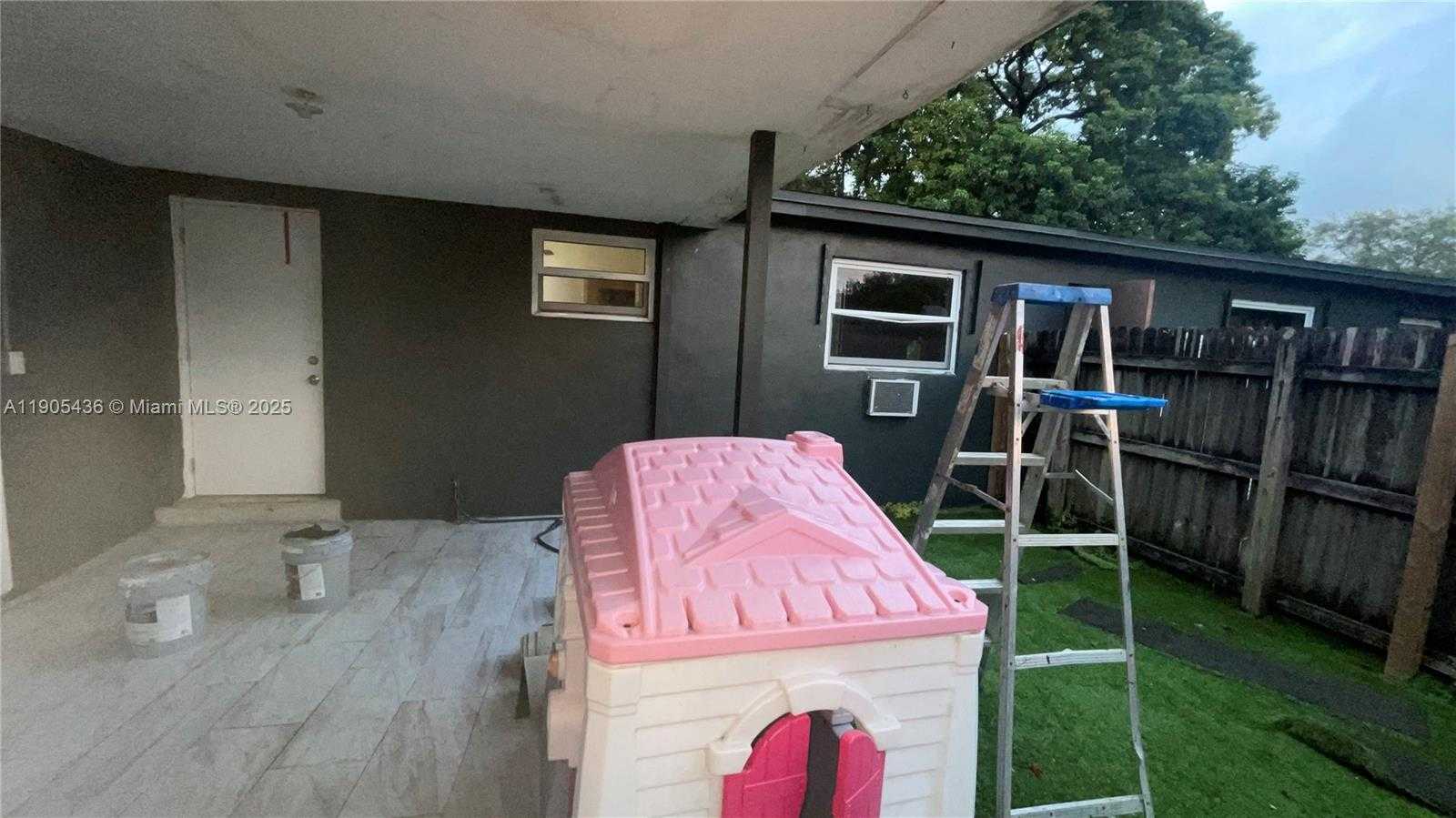 Small Image of 6390 HAYES ST #2, Hollywood Number 7