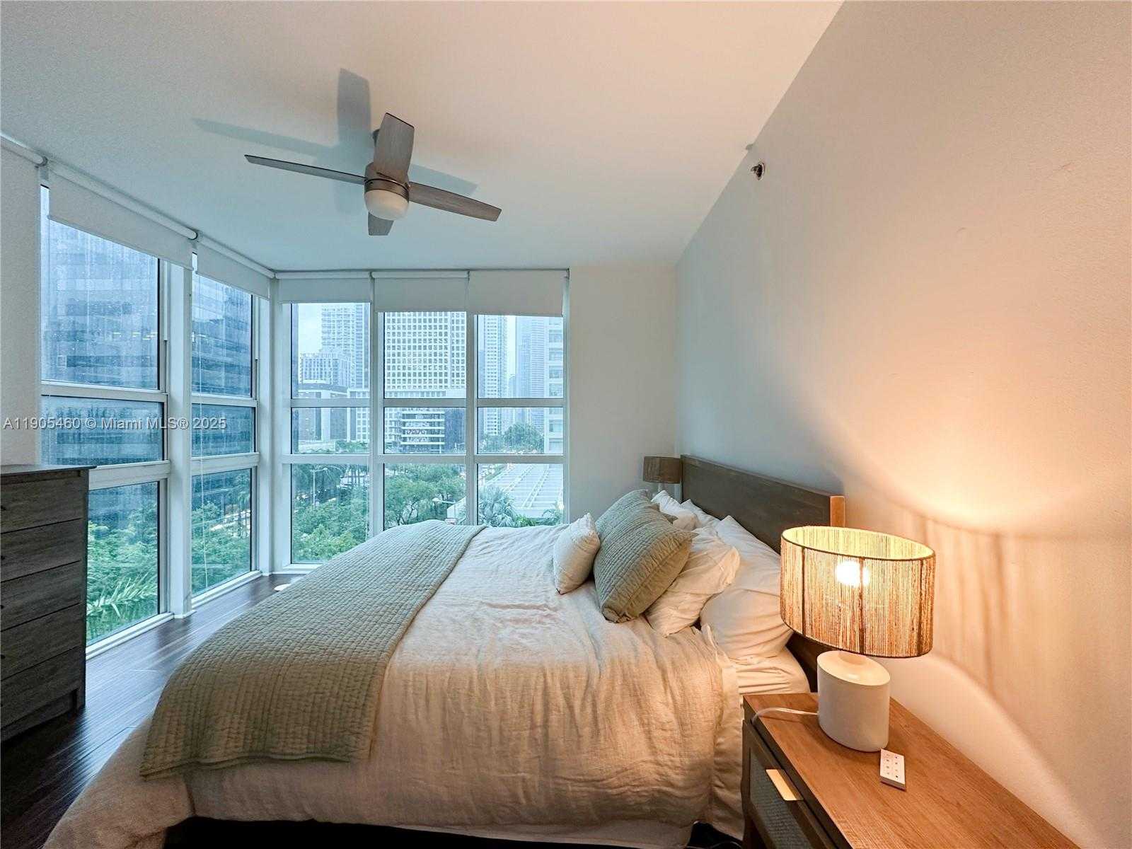 Small Image of 951 BRICKELL AVE #601, Miami Number 13