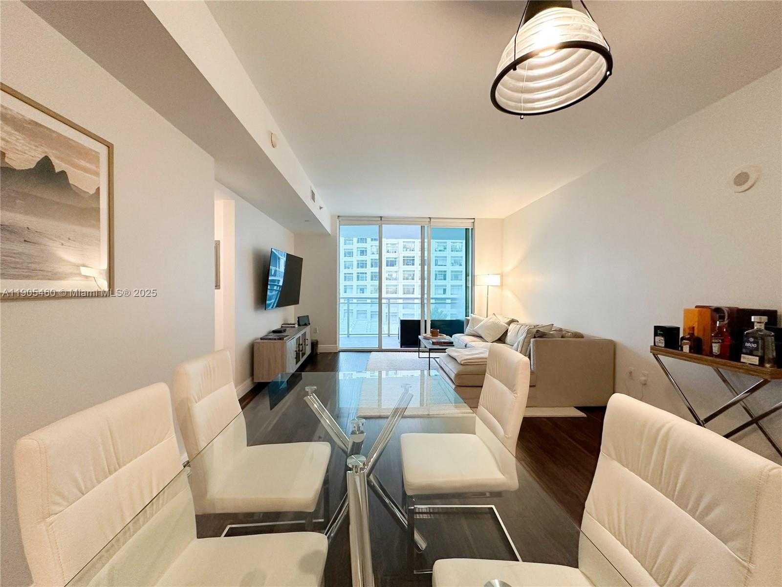 Small Image of 951 BRICKELL AVE #601, Miami Number 3