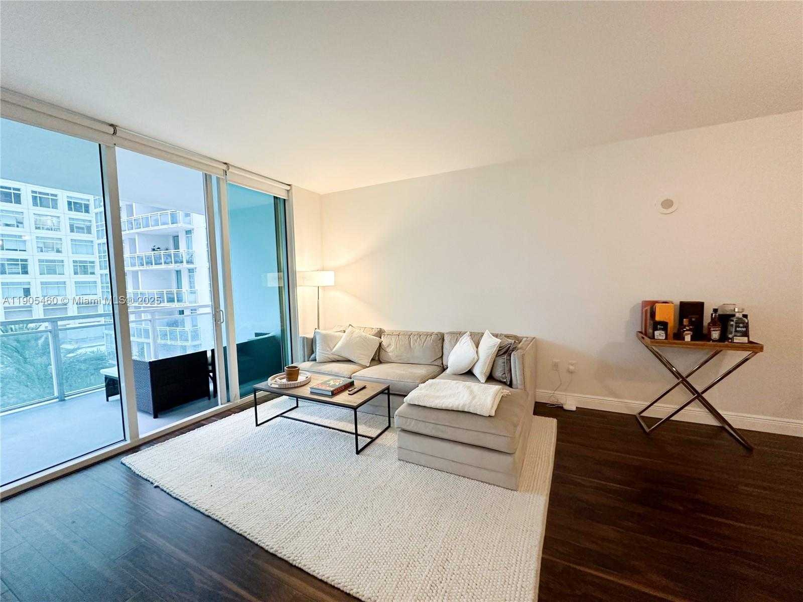 Small Image of 951 BRICKELL AVE #601, Miami Number 4