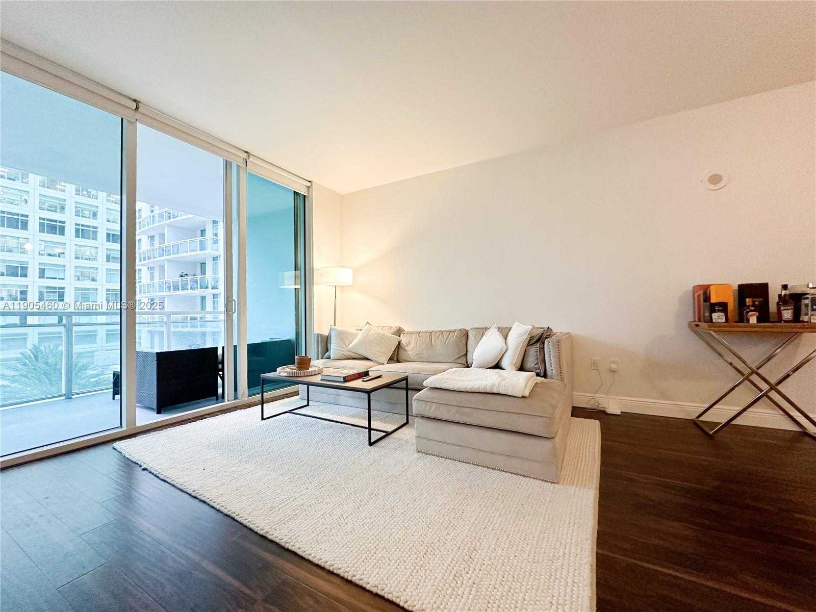 Small Image of 951 BRICKELL AVE #601, Miami Number 5