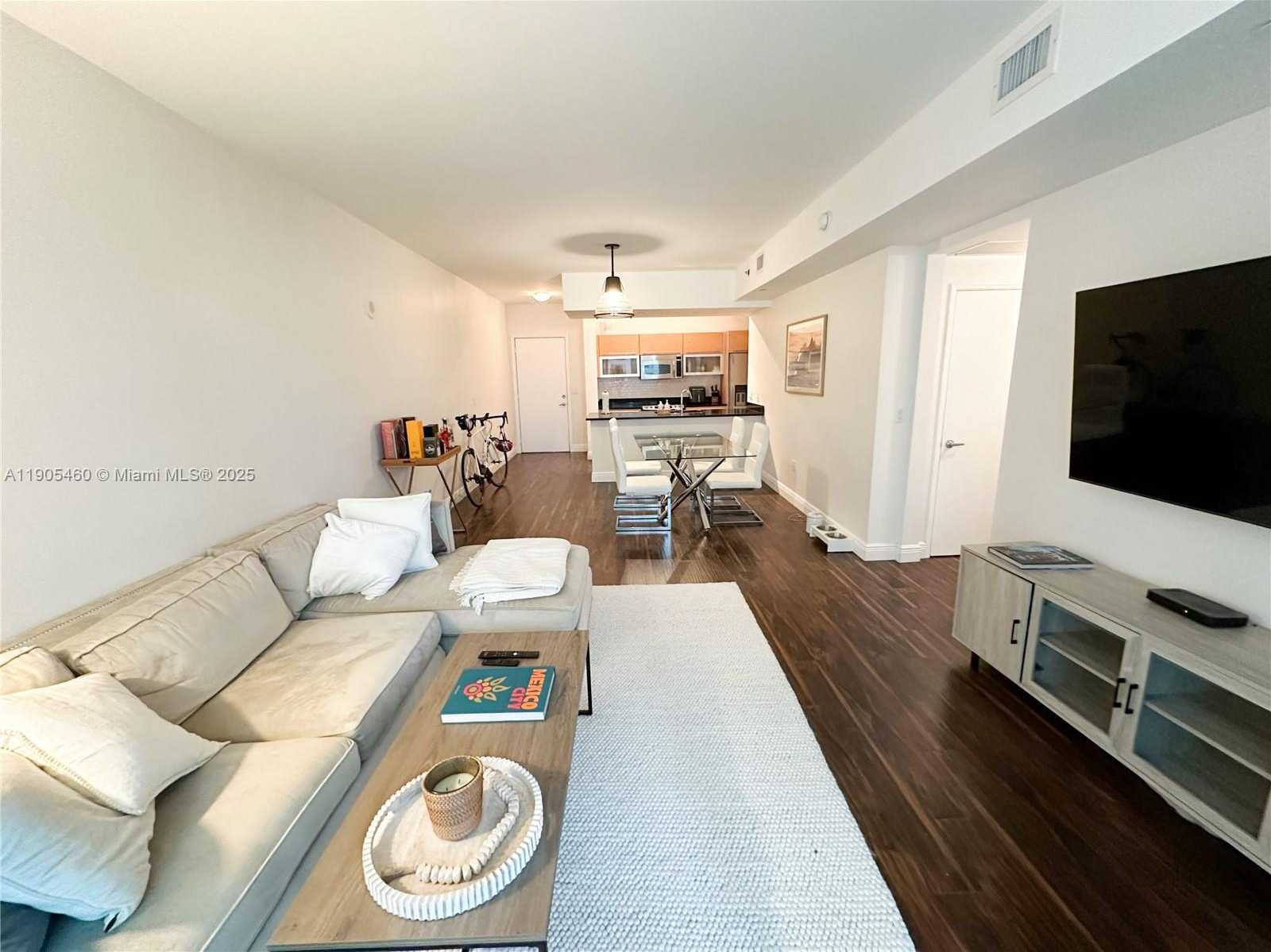Small Image of 951 BRICKELL AVE #601, Miami Number 7