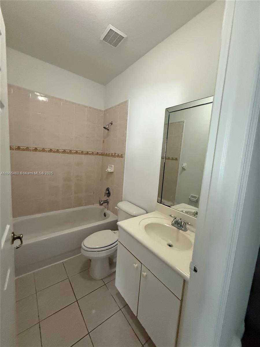 Small Image of 7978 SOUTH WEST 166TH PL, Miami Number 10