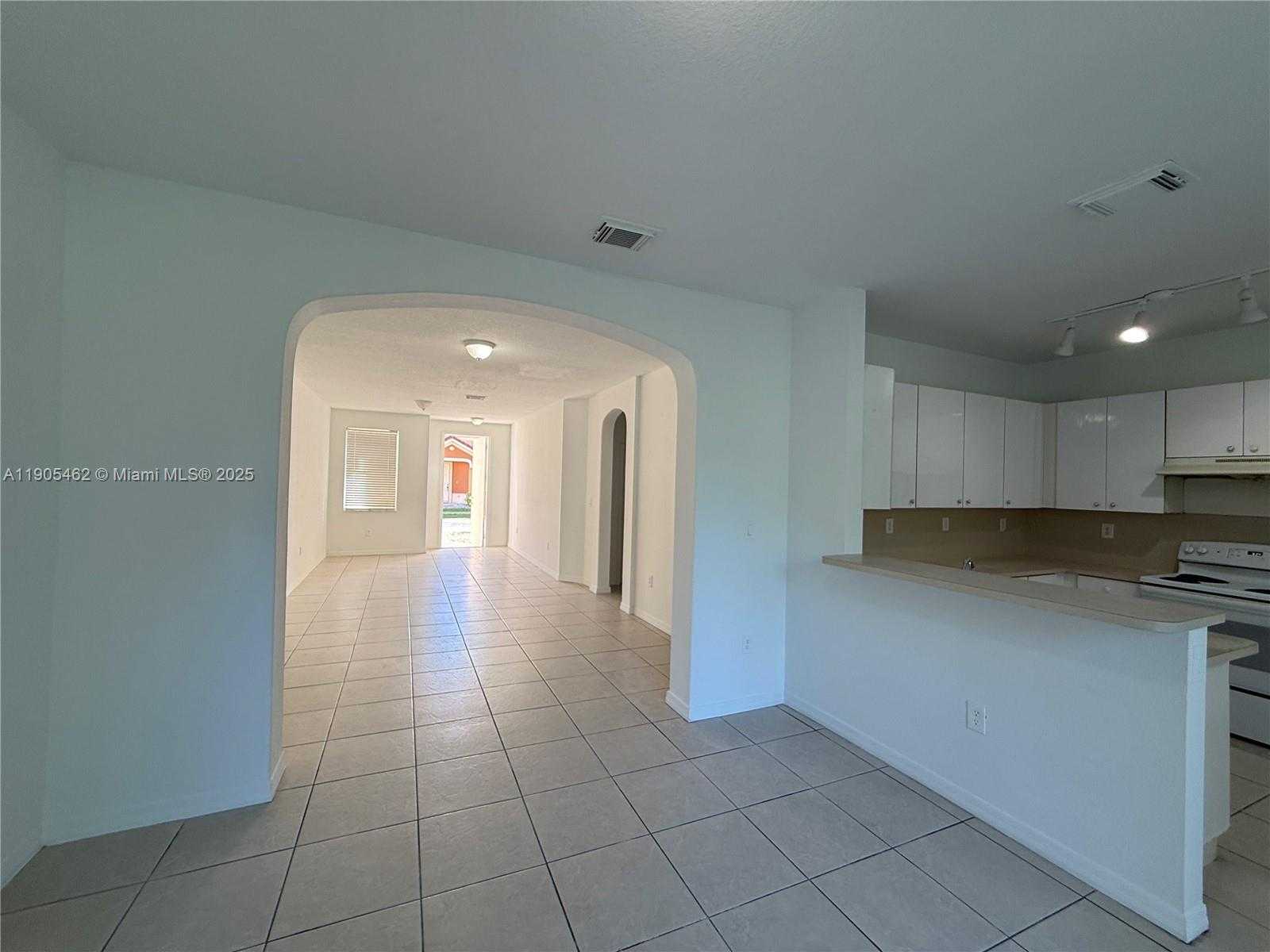 Small Image of 7978 SOUTH WEST 166TH PL, Miami Number 3