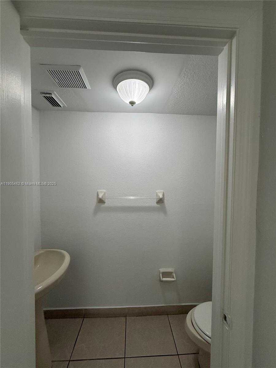 Small Image of 7978 SOUTH WEST 166TH PL, Miami Number 6