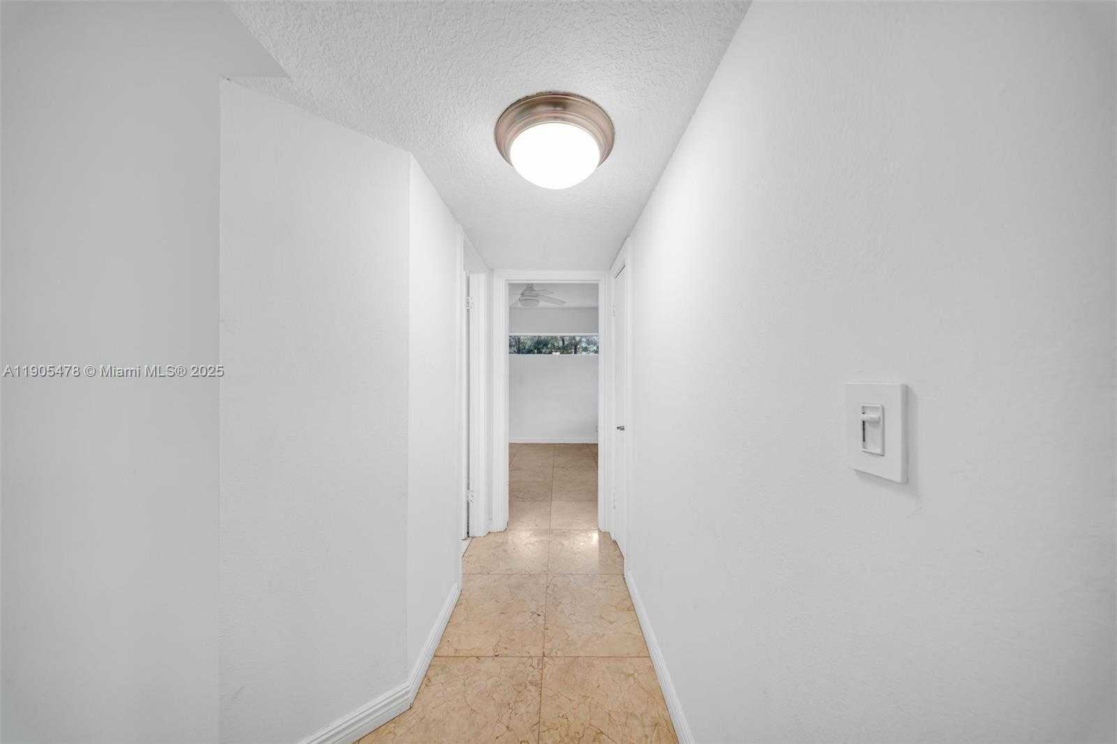 Small Image of 4000 ALHAMBRA CIR, Coral Gables Number 14