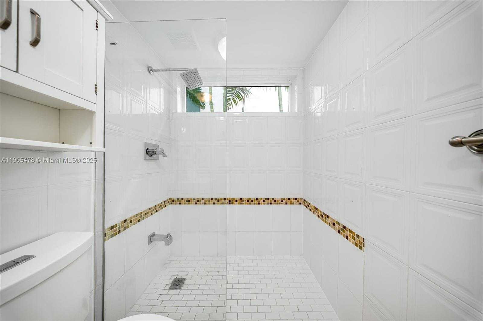 Small Image of 4000 ALHAMBRA CIR, Coral Gables Number 16