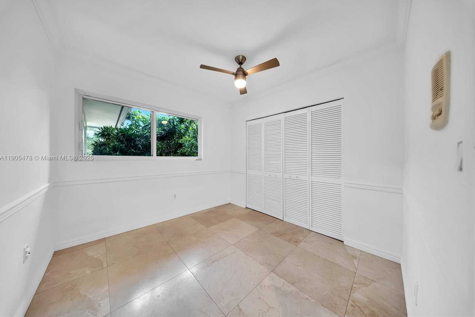Small Image of 4000 ALHAMBRA CIR, Coral Gables Number 27