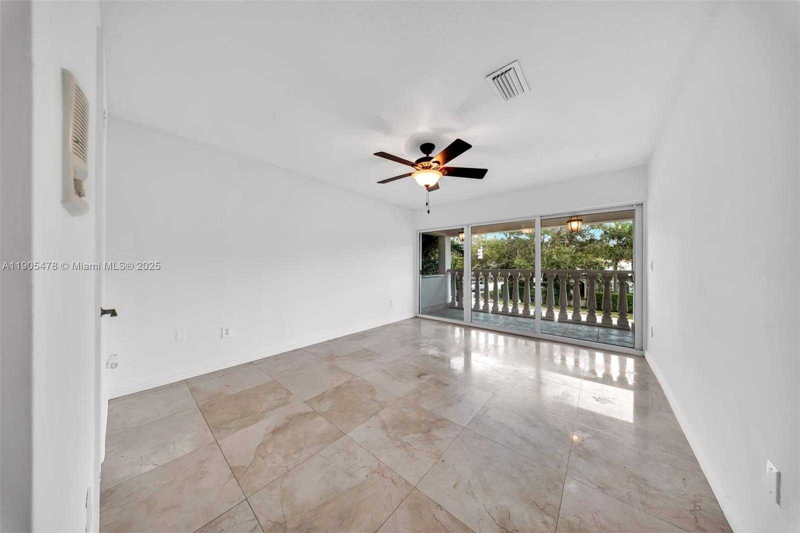 Small Image of 4000 ALHAMBRA CIR, Coral Gables Number 28