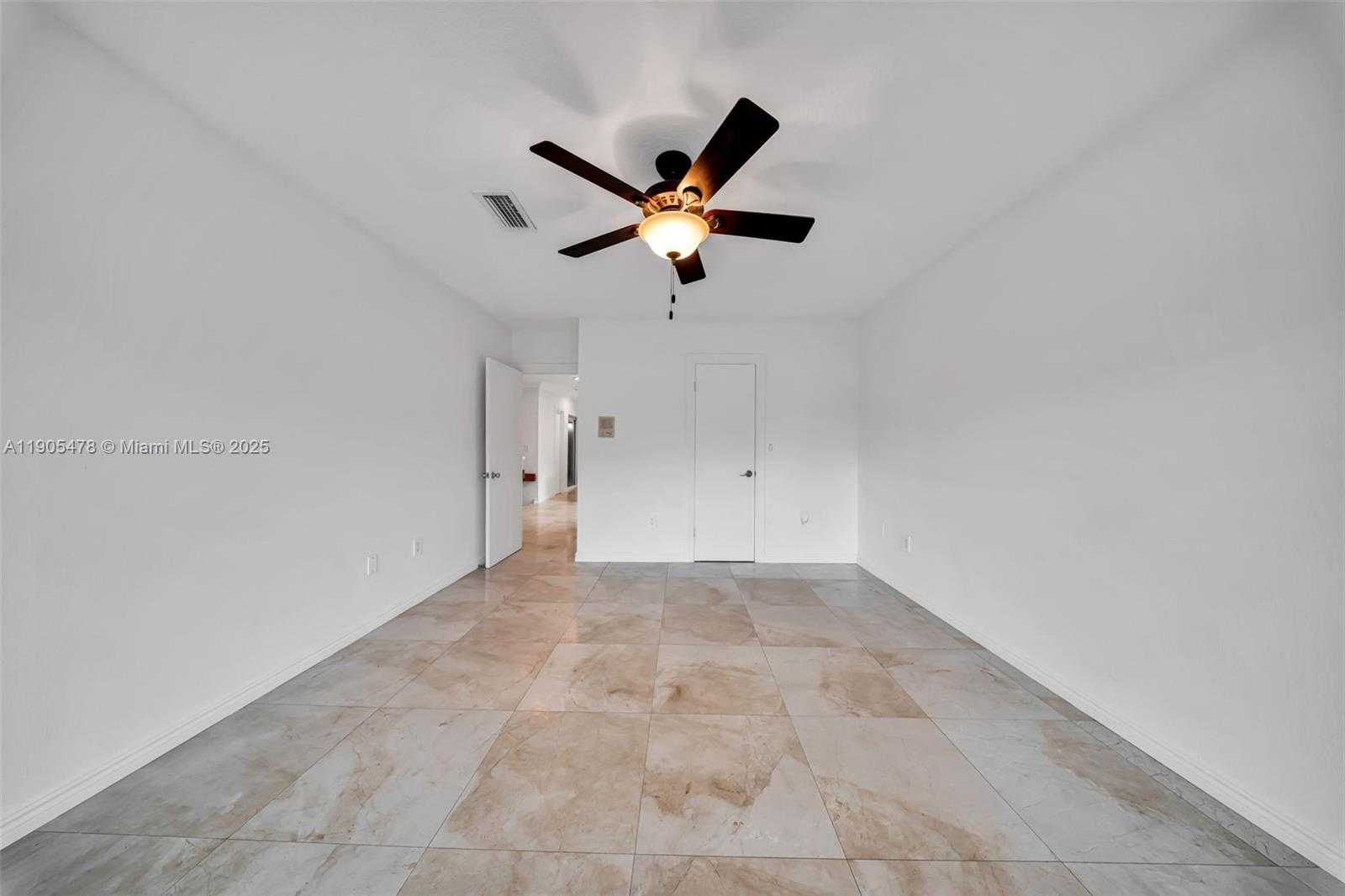Small Image of 4000 ALHAMBRA CIR, Coral Gables Number 30
