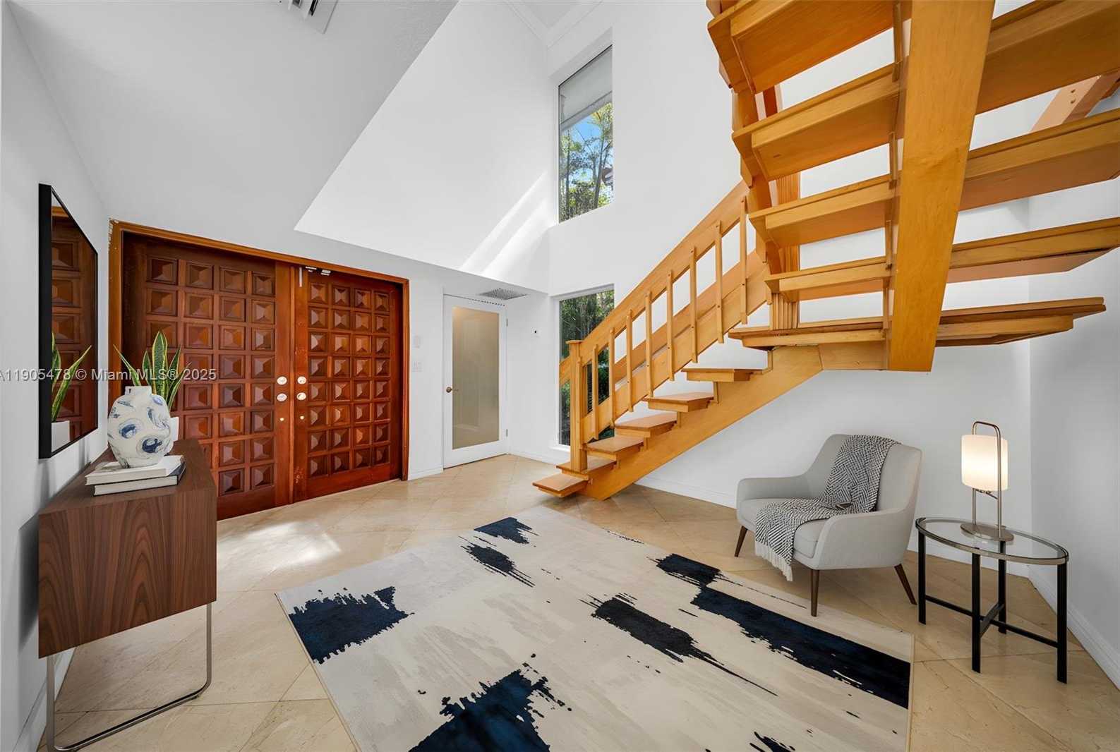 Small Image of 4000 ALHAMBRA CIR, Coral Gables Number 4