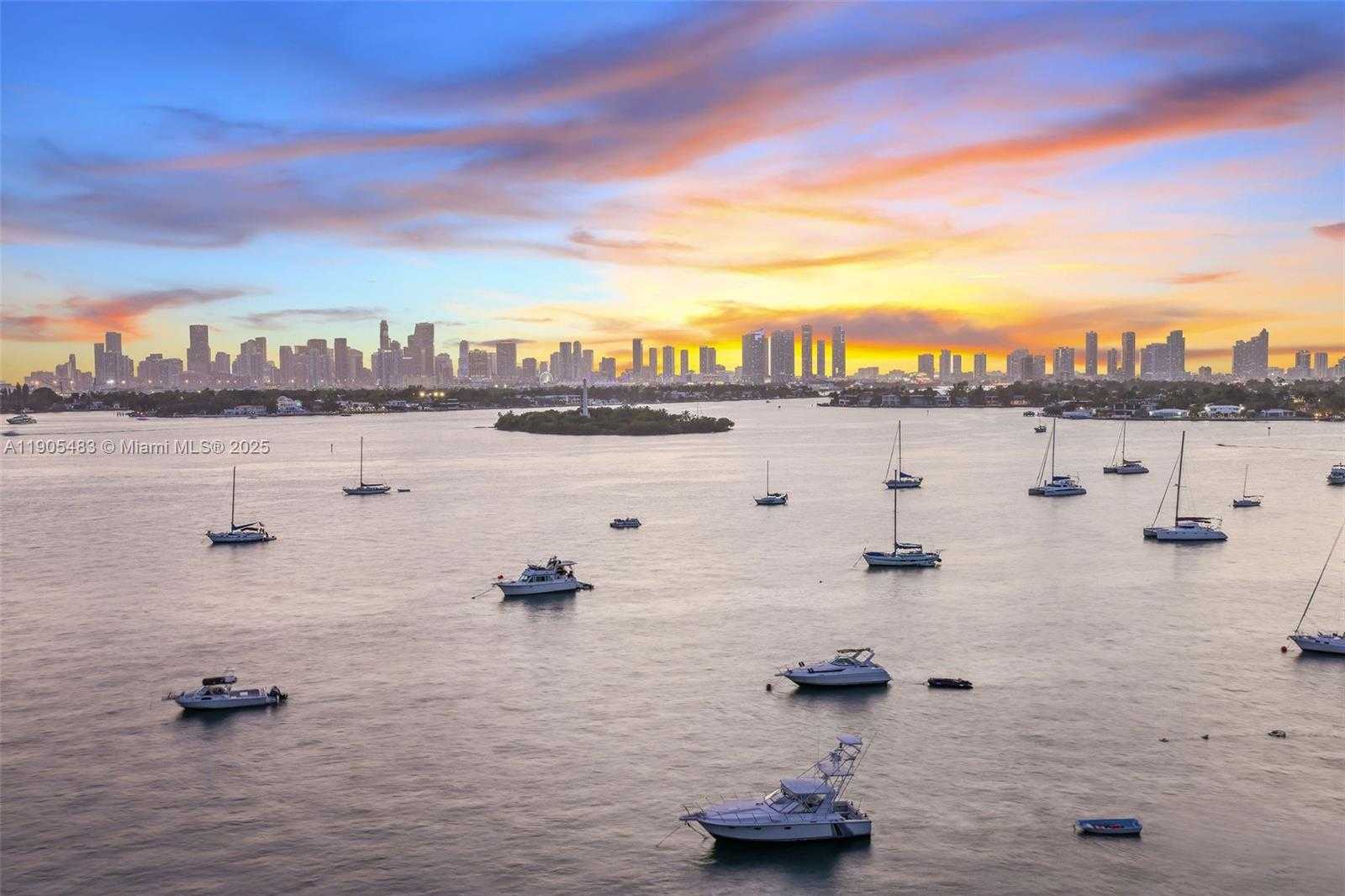 Small Image of 1500 BAY RD #N-0915, Miami Beach Number 4