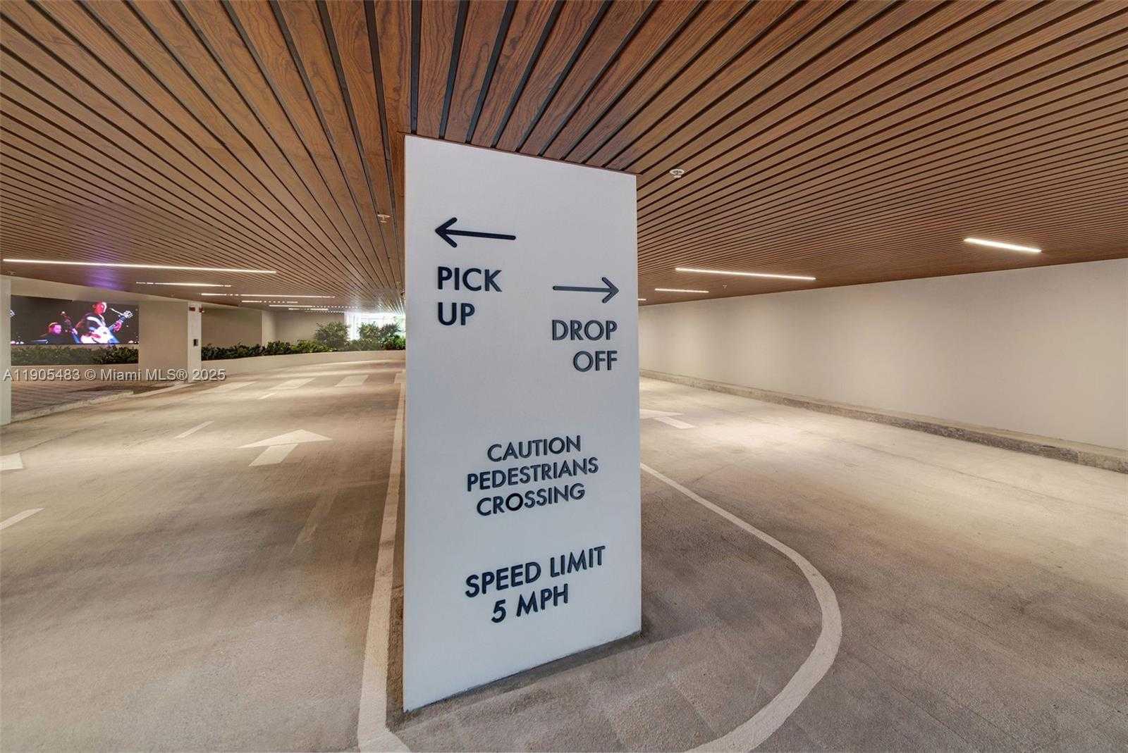 Small Image of 1500 BAY RD #N-0915, Miami Beach Number 90