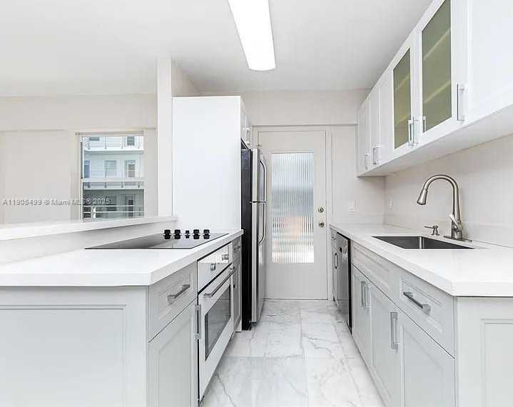 Small Image of 1545 EUCLID AVE #2D, Miami Beach Number 13