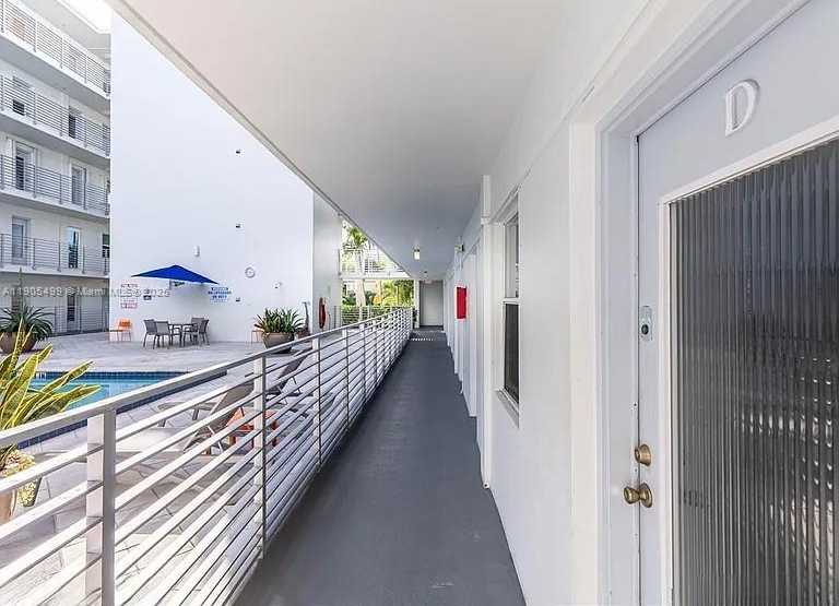 Small Image of 1545 EUCLID AVE #2D, Miami Beach Number 4