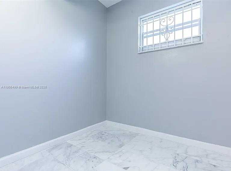 Small Image of 1545 EUCLID AVE #2D, Miami Beach Number 5