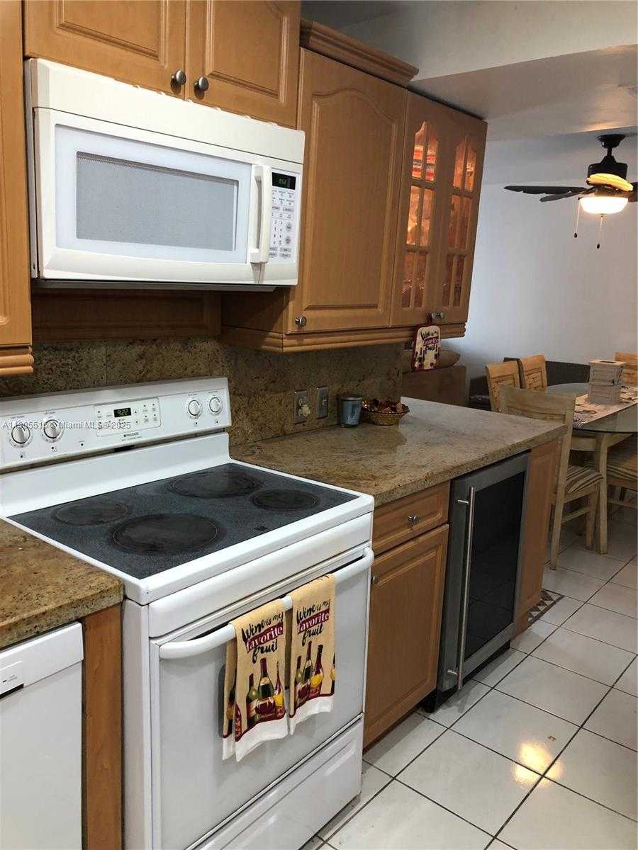 Small Image of 6969 COLLINS AVE #607, Miami Beach Number 6