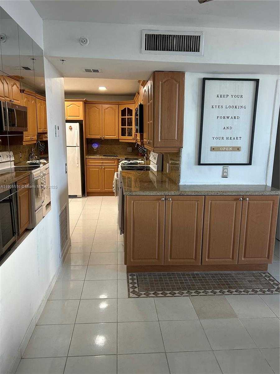 Small Image of 6969 COLLINS AVE #607, Miami Beach Number 8