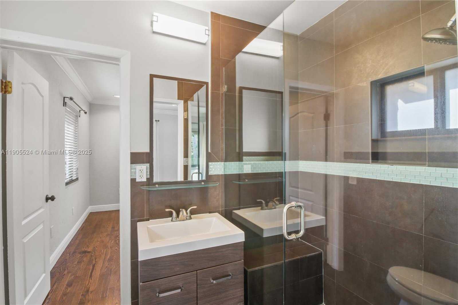 Small Image of 1814 SOUTH WEST 22ND TER, Miami Number 17