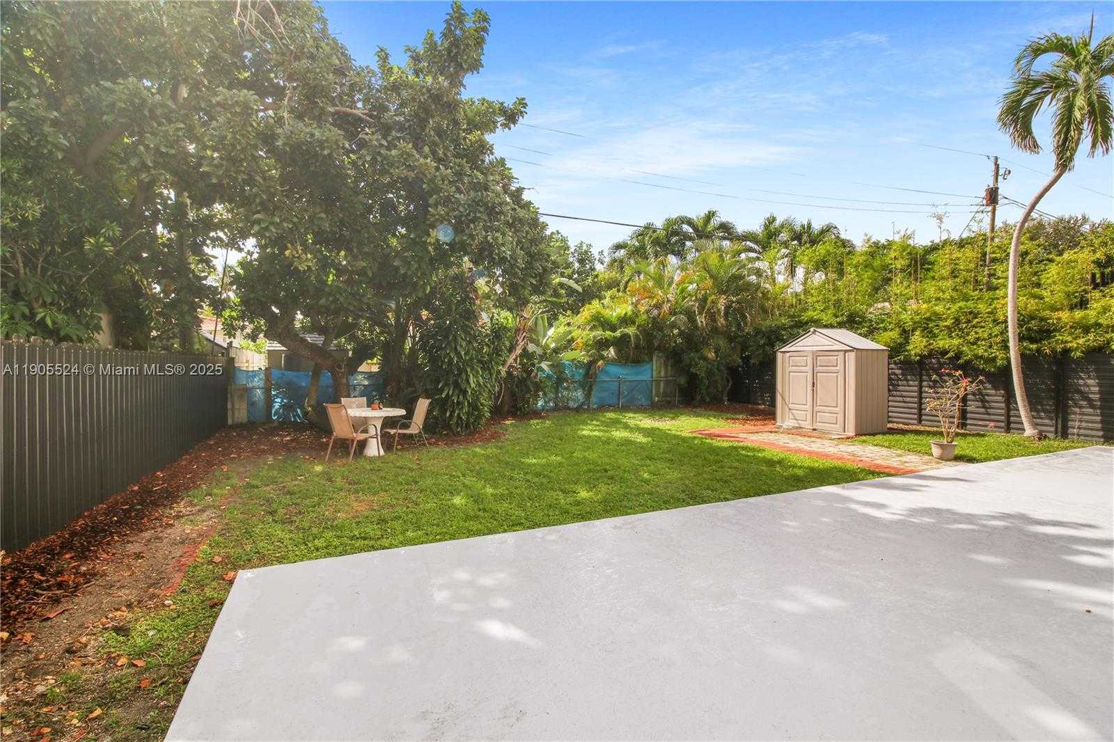 Small Image of 1814 SOUTH WEST 22ND TER, Miami Number 27