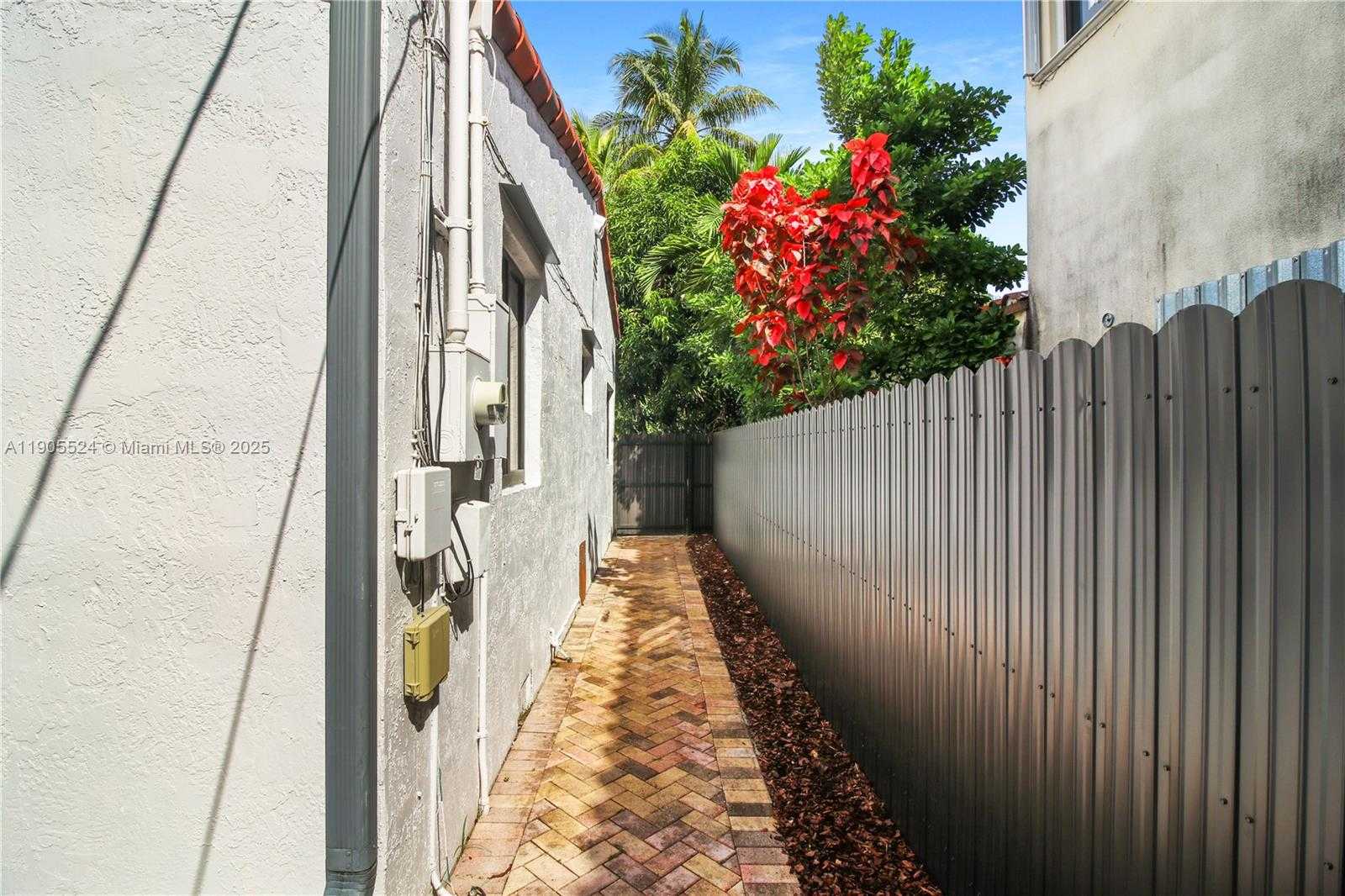 Small Image of 1814 SOUTH WEST 22ND TER, Miami Number 29