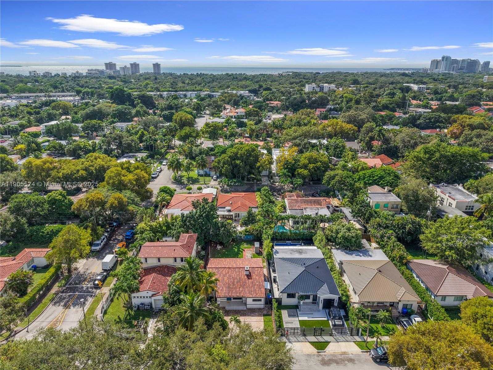 Small Image of 1814 SOUTH WEST 22ND TER, Miami Number 33