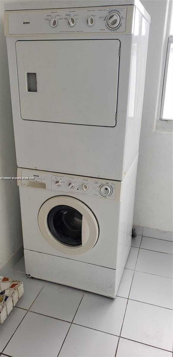 Small Image of 3689 NORTH WEST 14TH ST, Miami Number 16