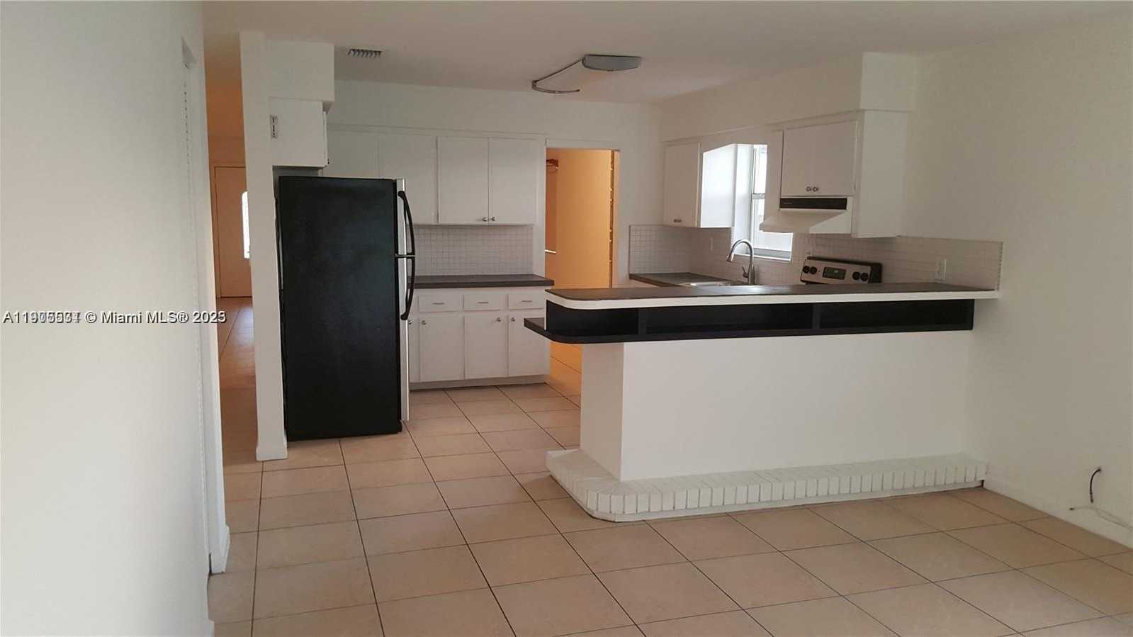 Small Image of 3689 NORTH WEST 14TH ST, Miami Number 21