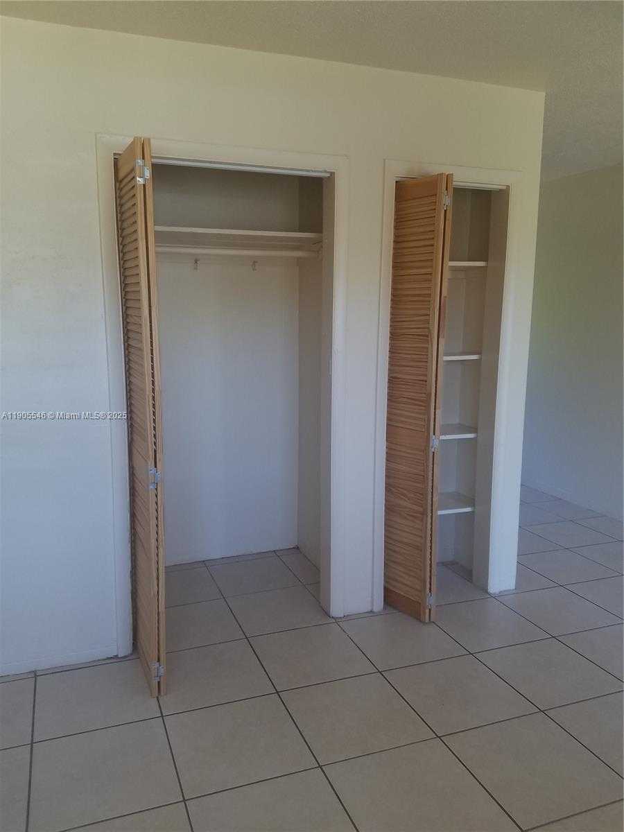 Small Image of 2230 MADISON ST #3, Hollywood Number 3