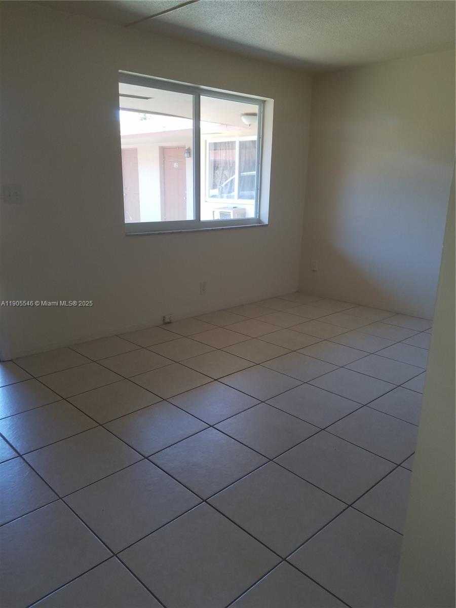 Small Image of 2230 MADISON ST #3, Hollywood Number 5