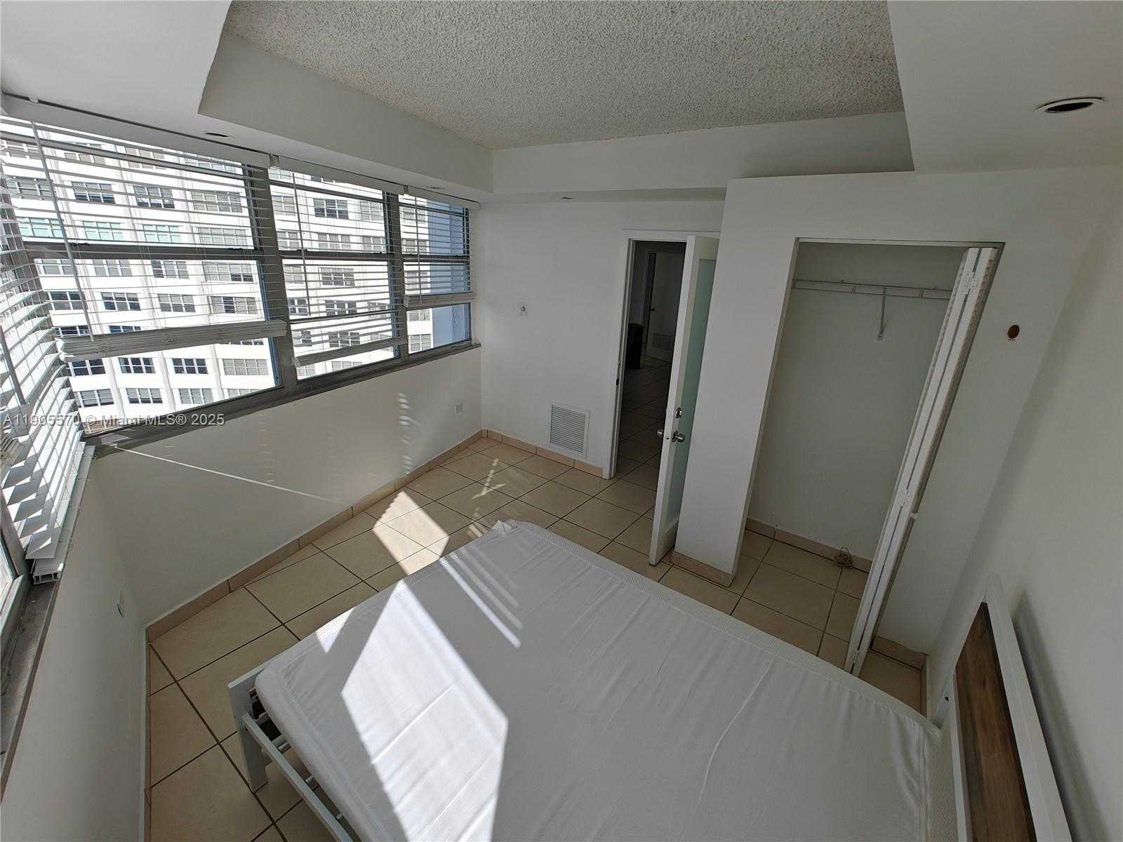 Small Image of 905 BRICKELL BAY DR #1127, Miami Number 17