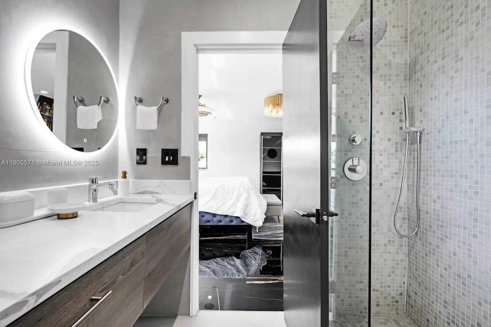 Small Image of 32 NORTH BOUNTY LN #32, Key Largo Number 38