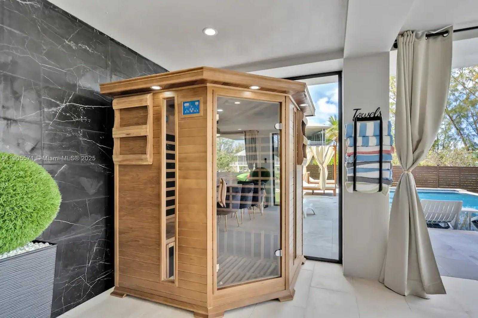 Small Image of 32 NORTH BOUNTY LN #32, Key Largo Number 44