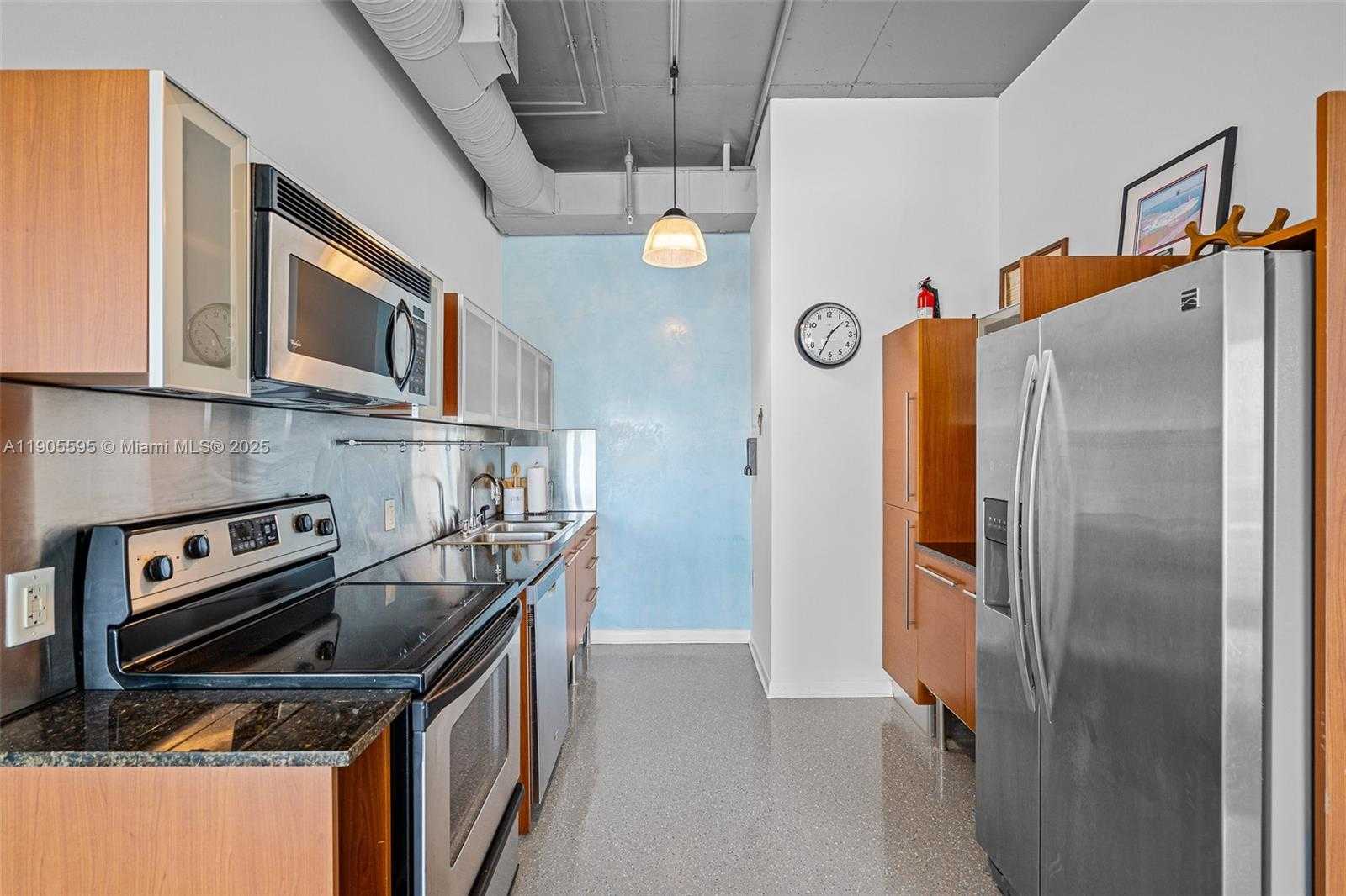 Small Image of 10 SOUTH WEST SOUTH RIVER DR #PHI11, Miami Number 15