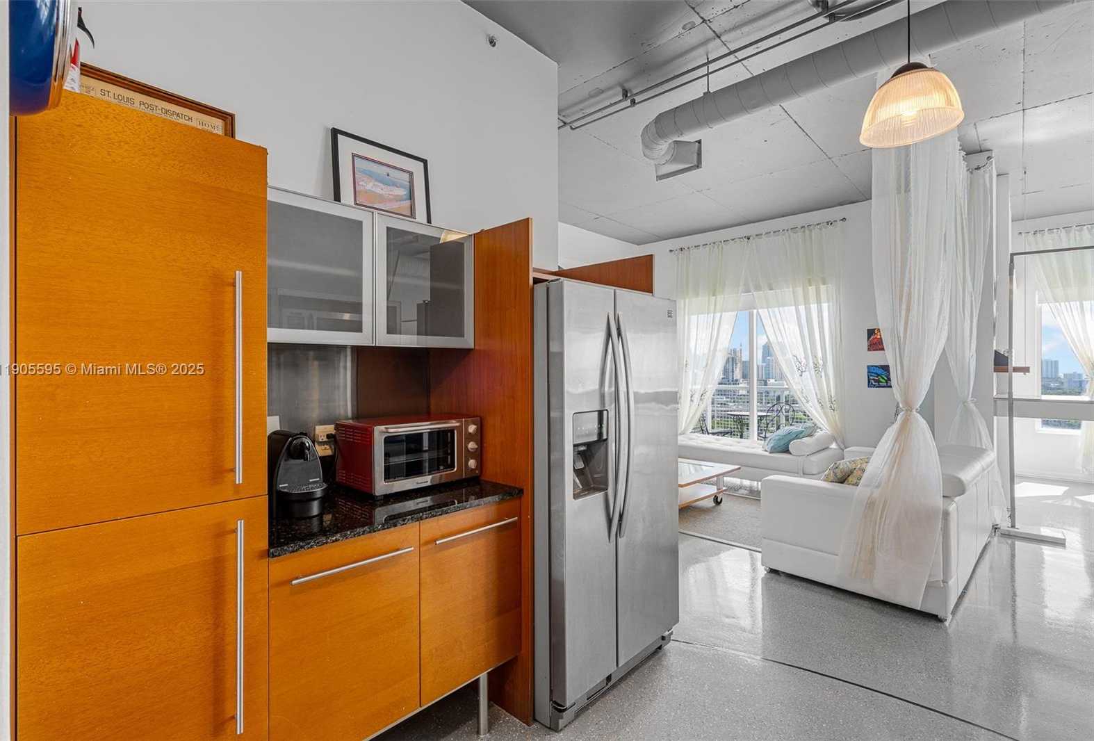 Small Image of 10 SOUTH WEST SOUTH RIVER DR #PHI11, Miami Number 16